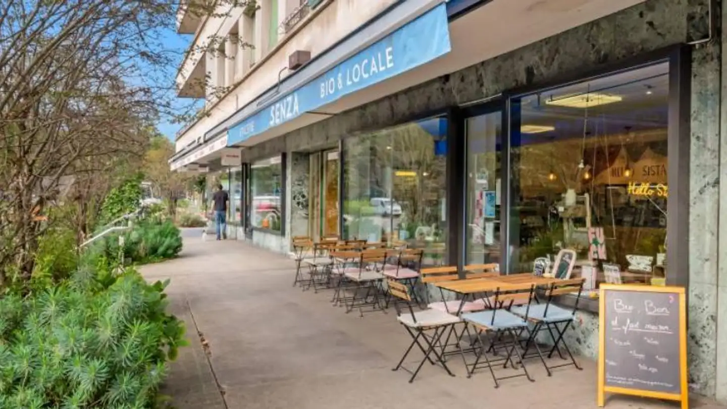 Geschäft mieten - Place De L' Octroi 10, 1227 Carouge GE