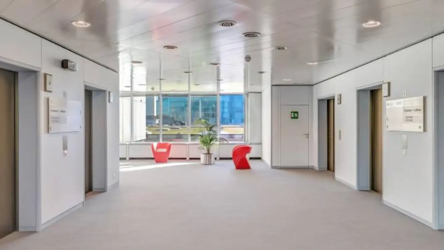Office space for rent - Chemin Des Coquelicots 16, 1214 Vernier - Photo 4