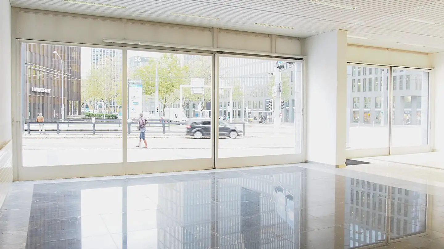Commercial à louer - Thurgauerstrasse 39, 8050 Zürich - Photo 2