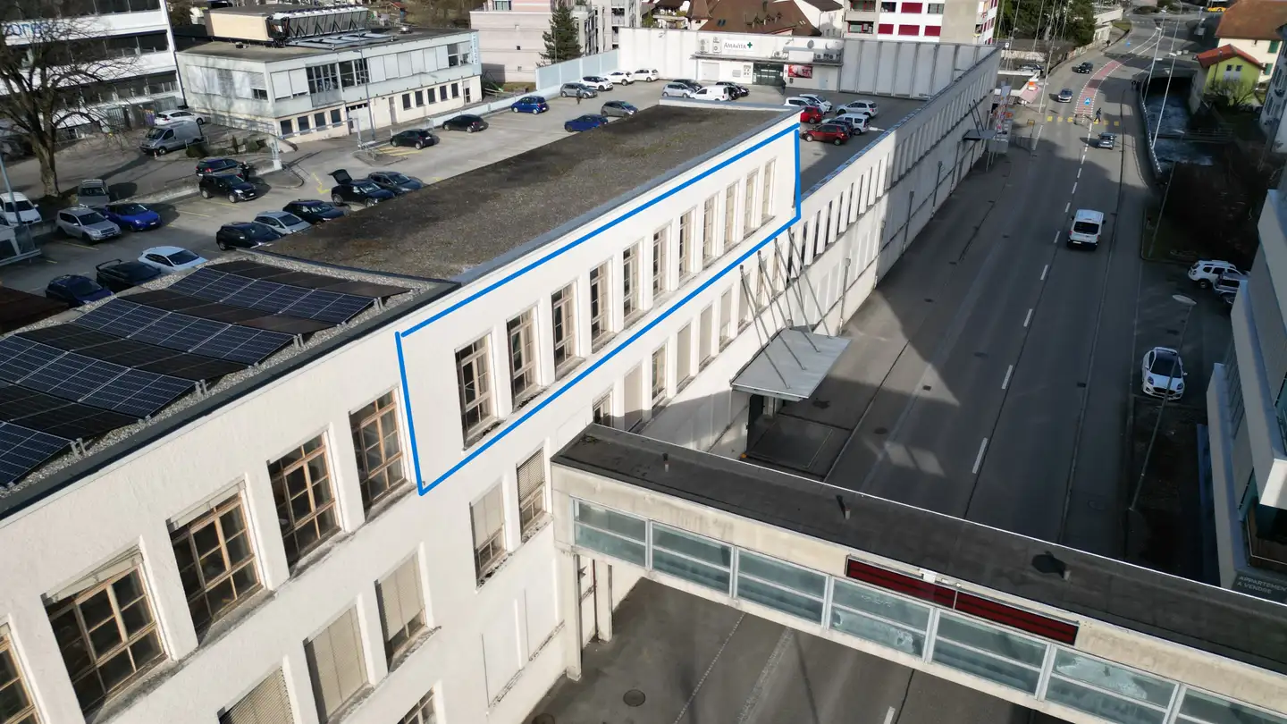 Bureau à louer - Rue Industrielle 16, 2740 Moutier - Photo 2