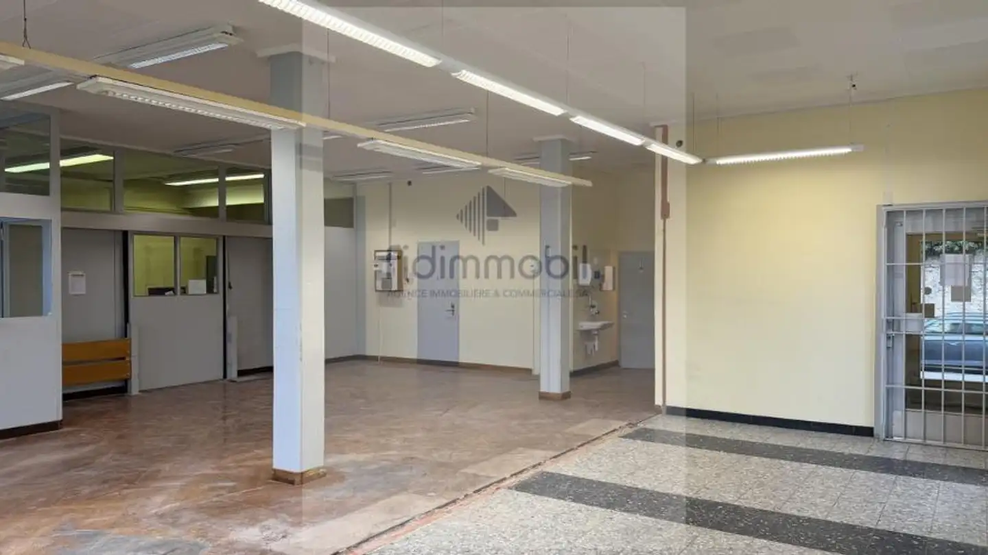 Gewerbe mieten - Rue Du Clos-De-Serrières 11, 2000 Neuchâtel - Foto 4