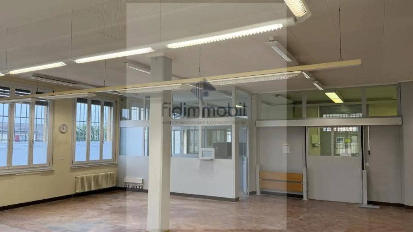 Commercial for rent - Rue Du Clos-De-Serrières 11, 2000 Neuchâtel - Photo 3