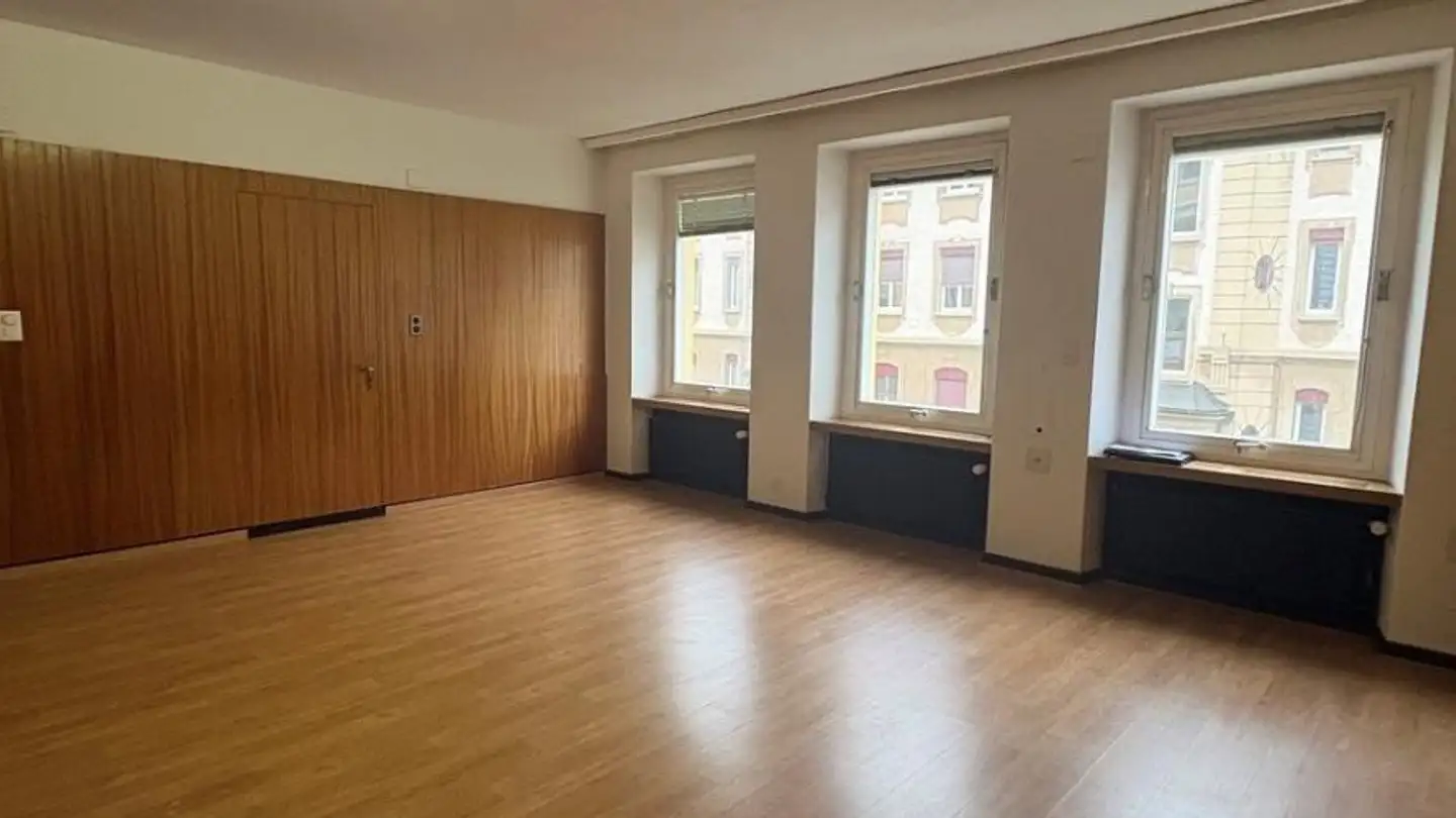 Commercial à louer - Rue des Billodes 26, 2400 Le Locle - Photo 3