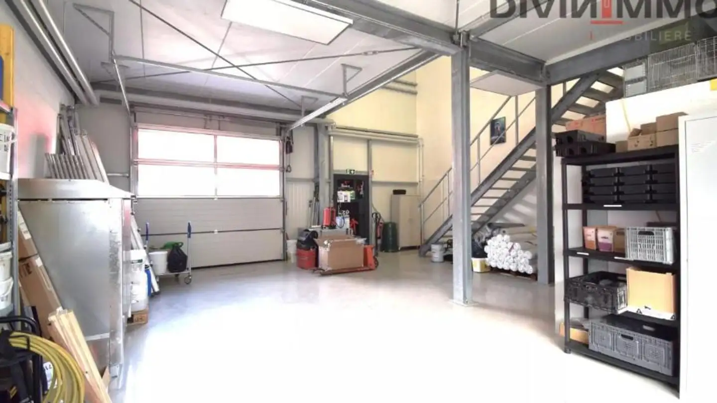 Commercial for rent - 1957 Ardon - Photo 2