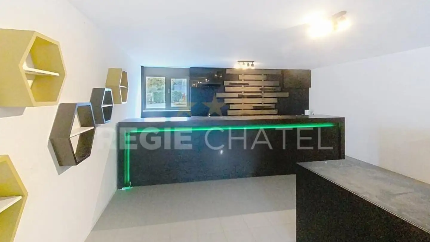 Commercial for rent - Rue De La Poterne, 1630 Bulle - Photo 4