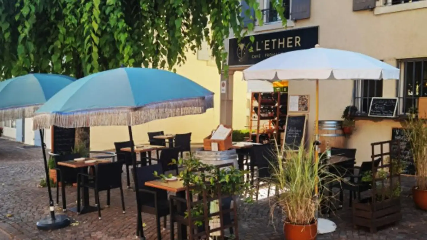 Commerciale in affitto - Place Du Chauchy 2, 1164 Buchillon - Foto 2