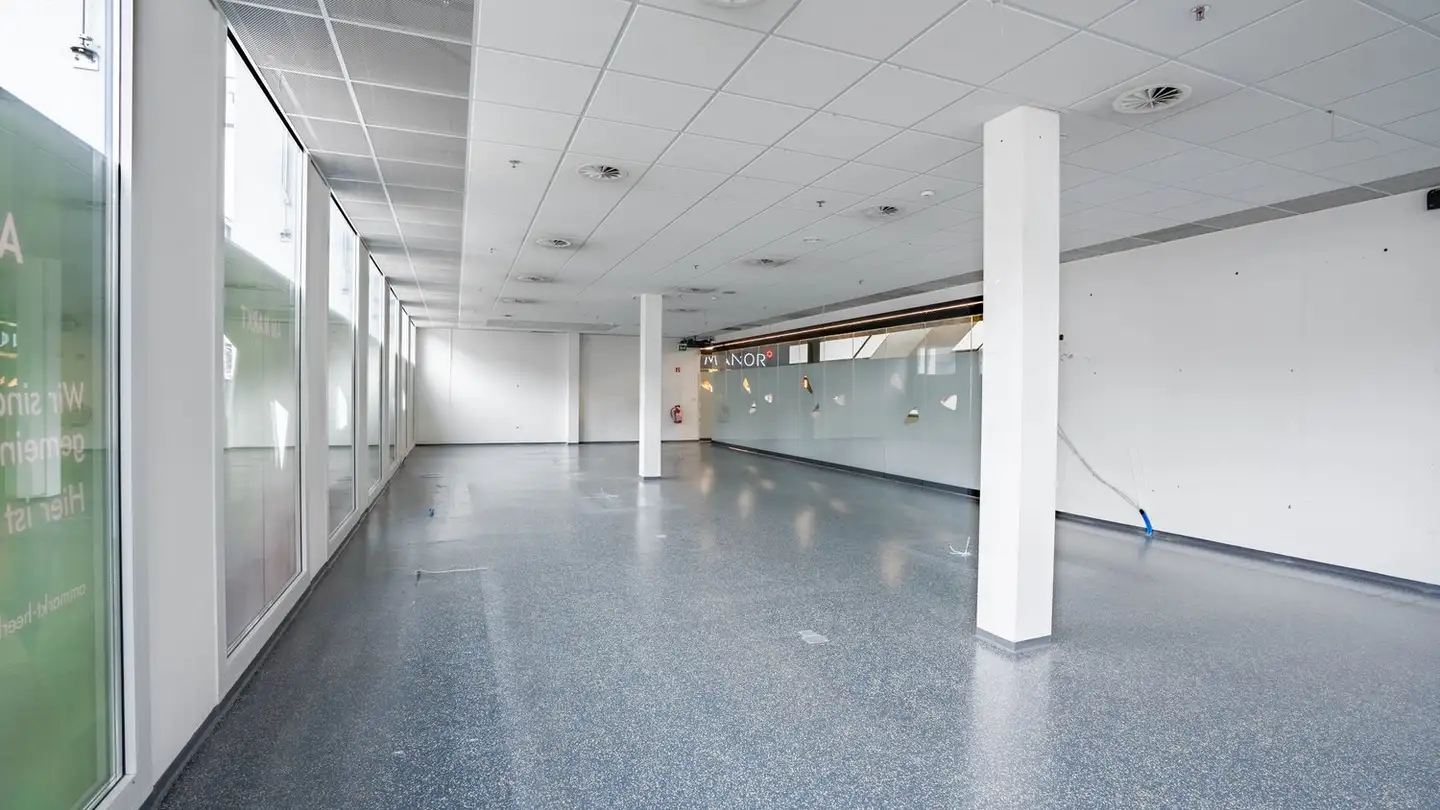 Commercial à louer - Marktstrasse 4, 9435 Heerbrugg - Photo 2