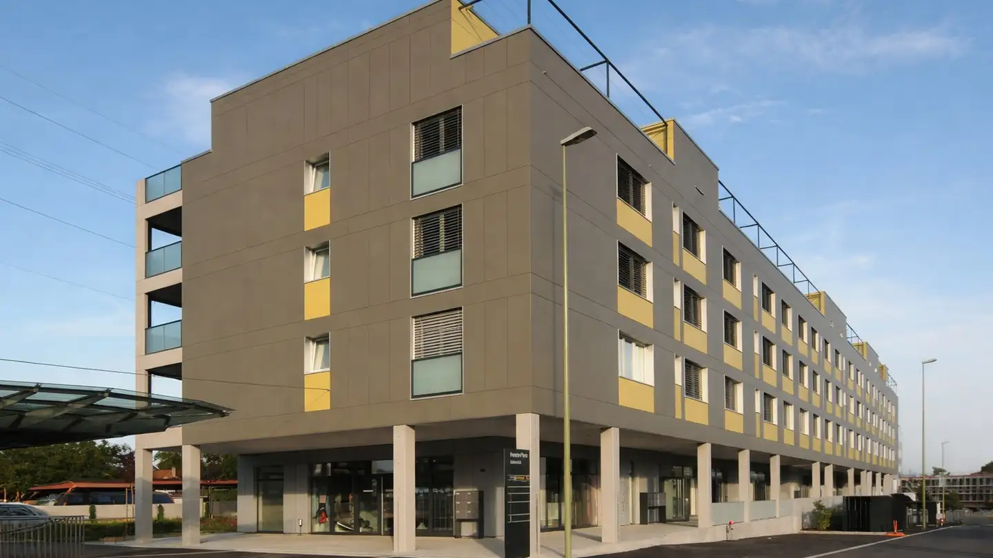 Commercial à louer - Ueberlandstrasse 200, 8600 Dübendorf