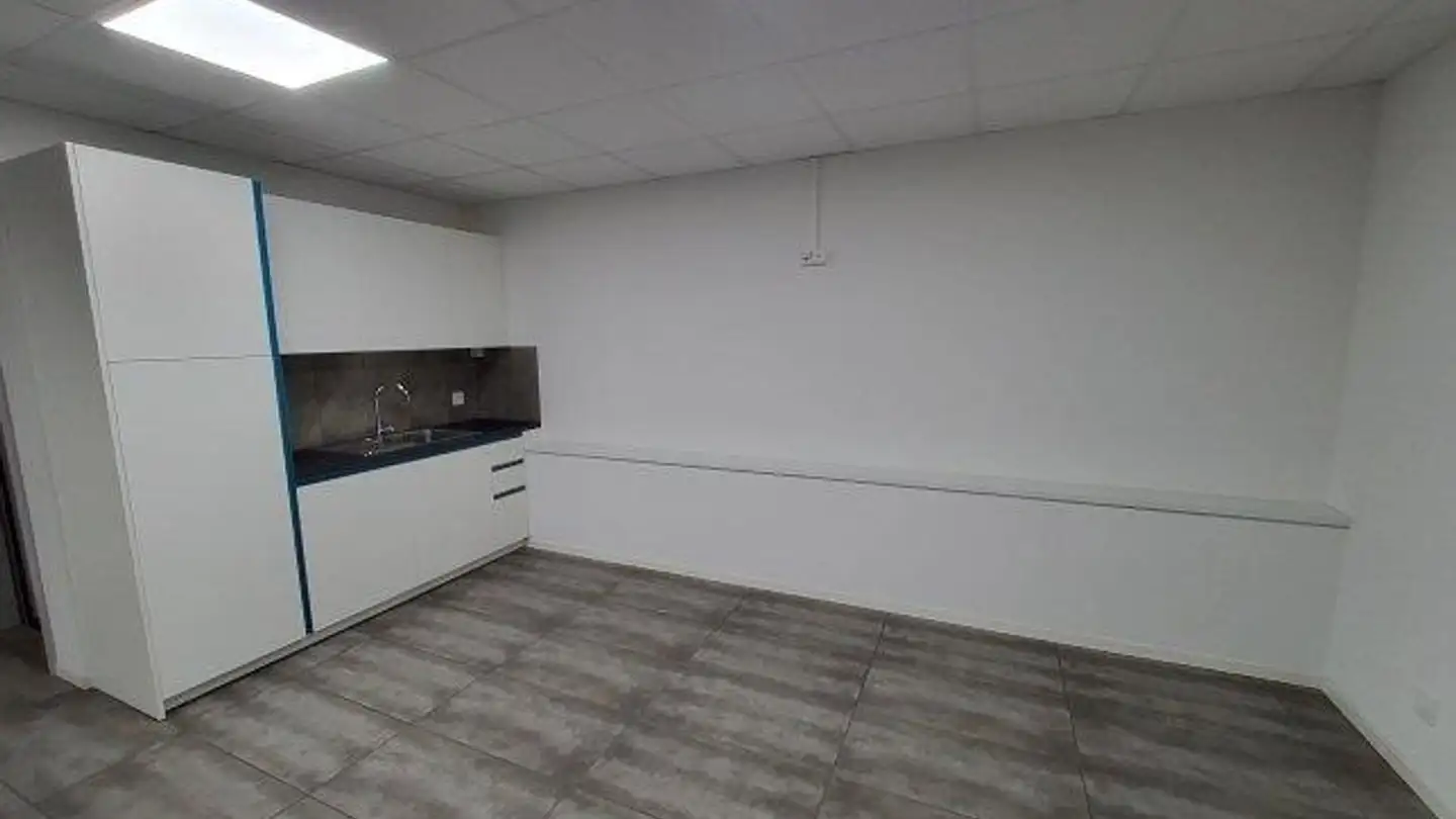 Commercial for rent - Route De Lausanne 10, 1400 Yverdon-les-Bains - Photo 2