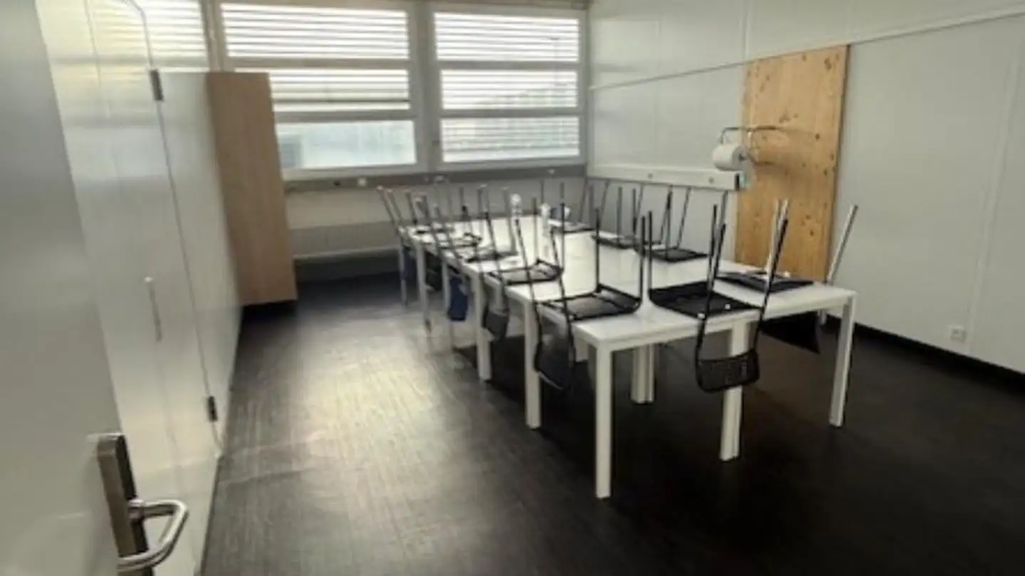 Bureau à louer - Rue Saint-Georges 6, 2800 Delémont - Photo 3