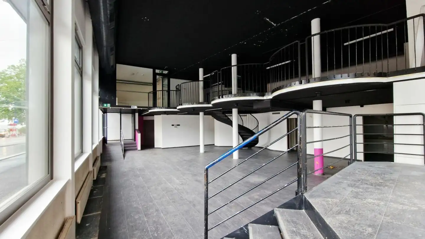 Commercial for rent - 1004 Lausanne - Photo 3