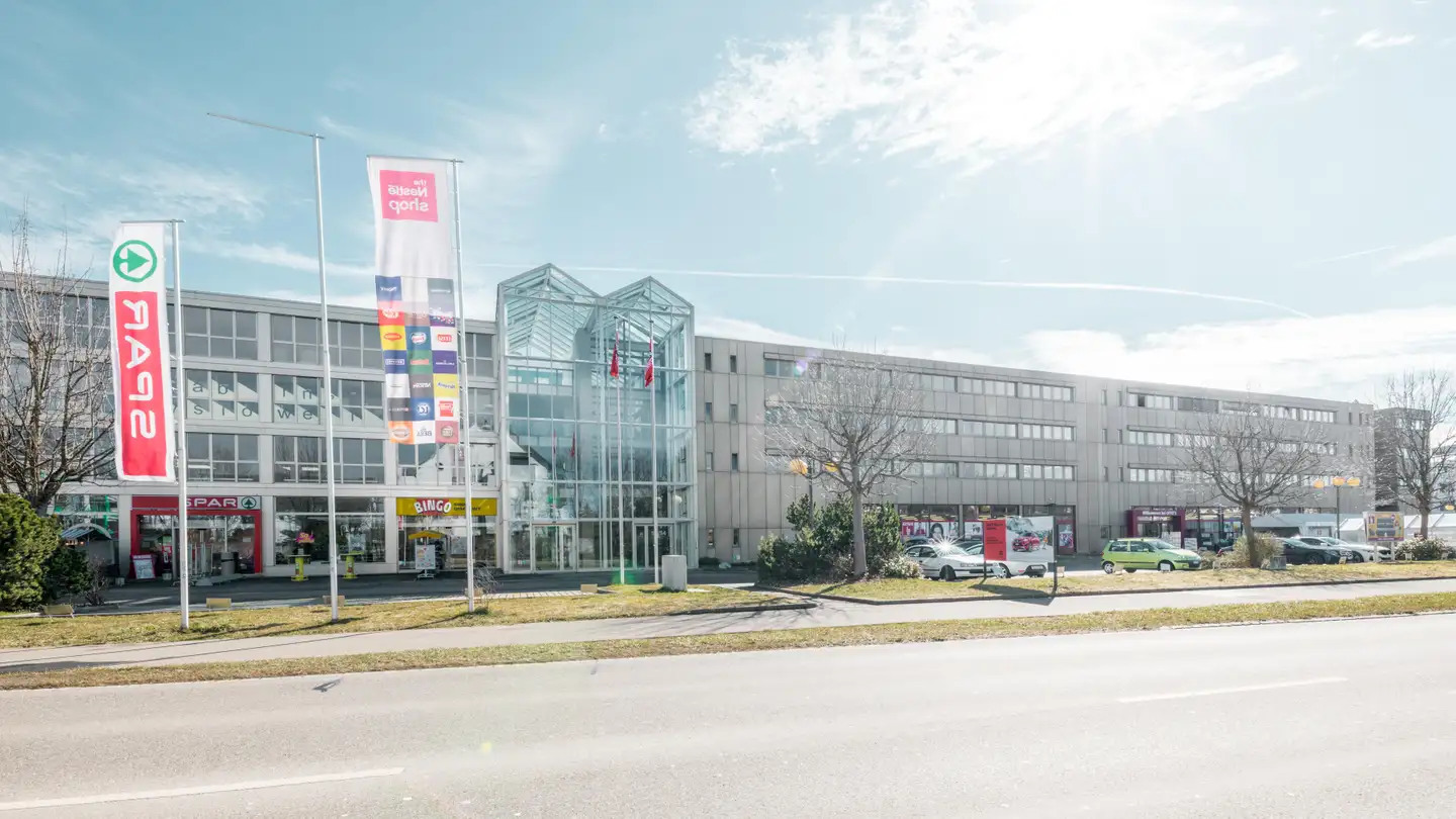Spazio ufficio in affitto - Mandachstrasse 50, 8155 Niederhasli