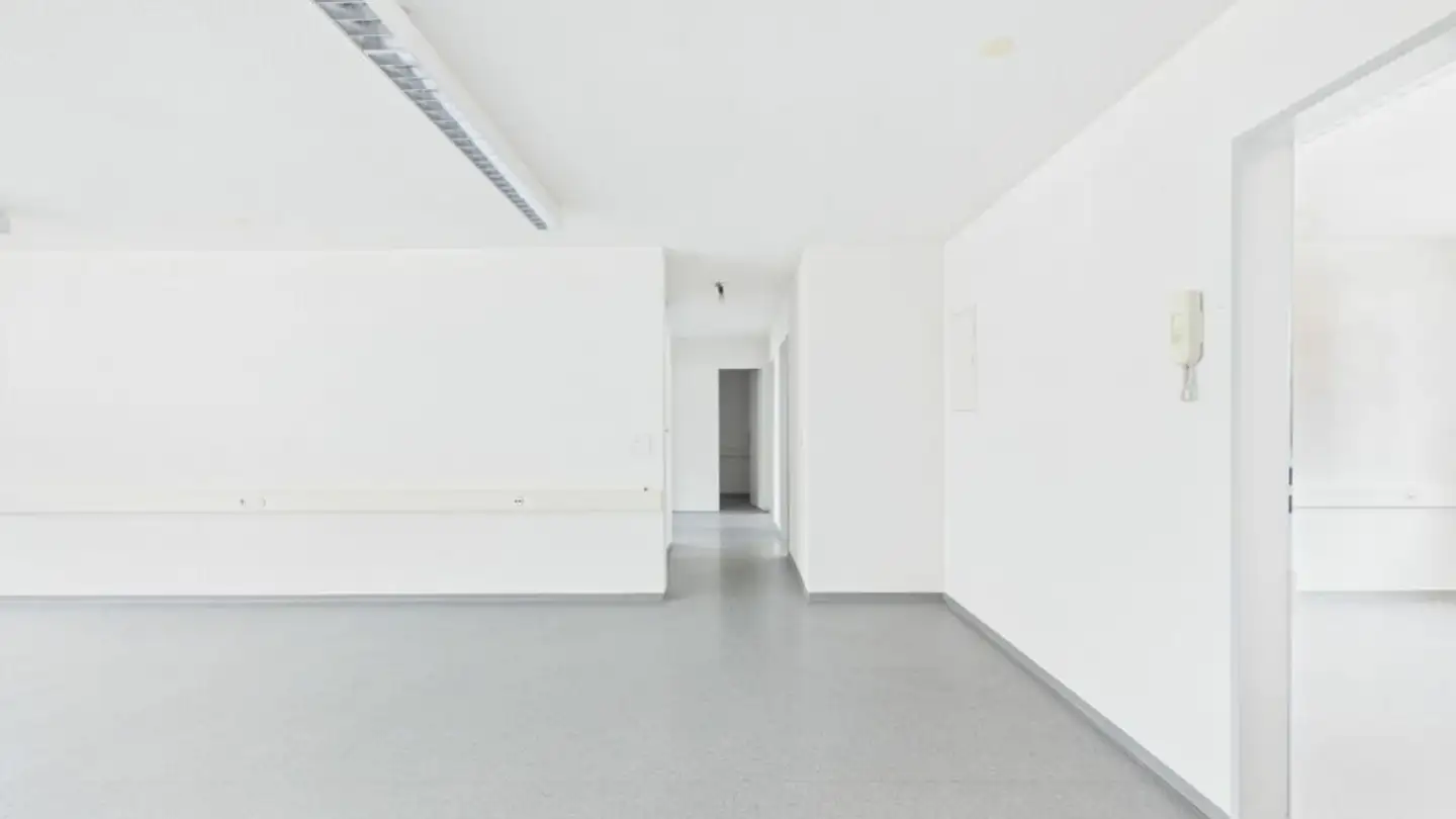 Commercial for rent - Steistegstrasse 3, 6430 Schwyz - Photo 2