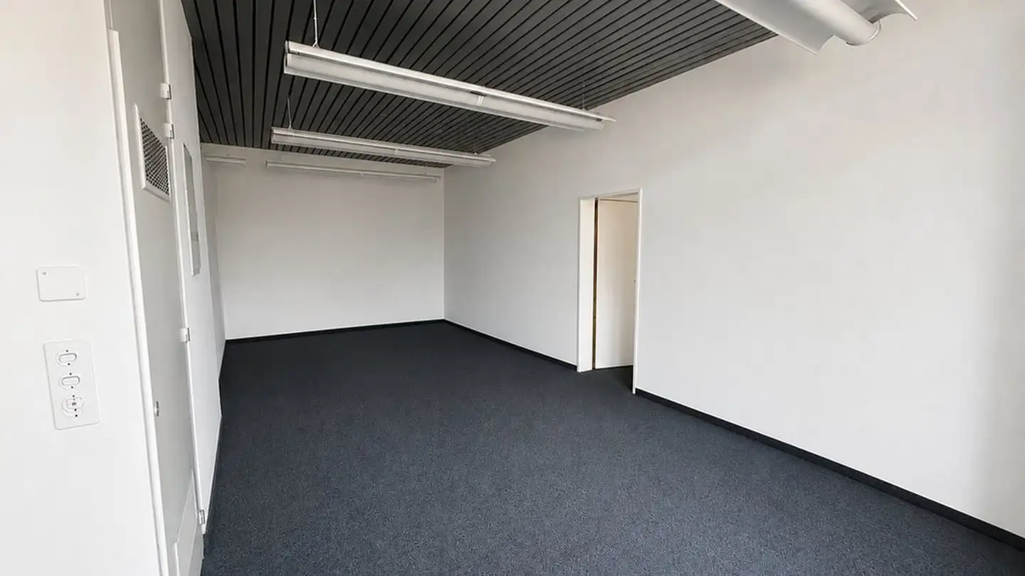 Magasin à louer - Florastrasse 14, 8610 Uster - Photo 3