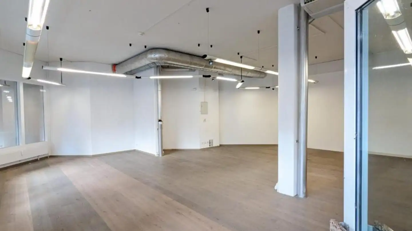 Gewerbe mieten - Rue De La Molière 22, 2800 Delémont - Foto 4