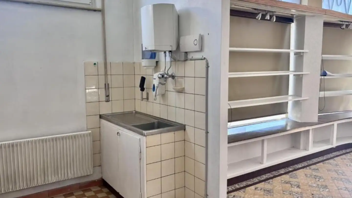 Commerciale in affitto - Rue Saint-Georges 2, 1400 Yverdon-les-Bains - Foto 4