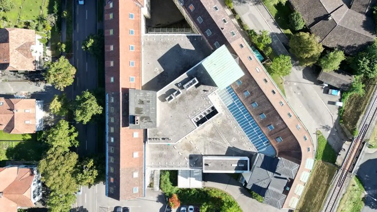 Commercial à louer - Weissensteinstrasse 81, 4500 Solothurn