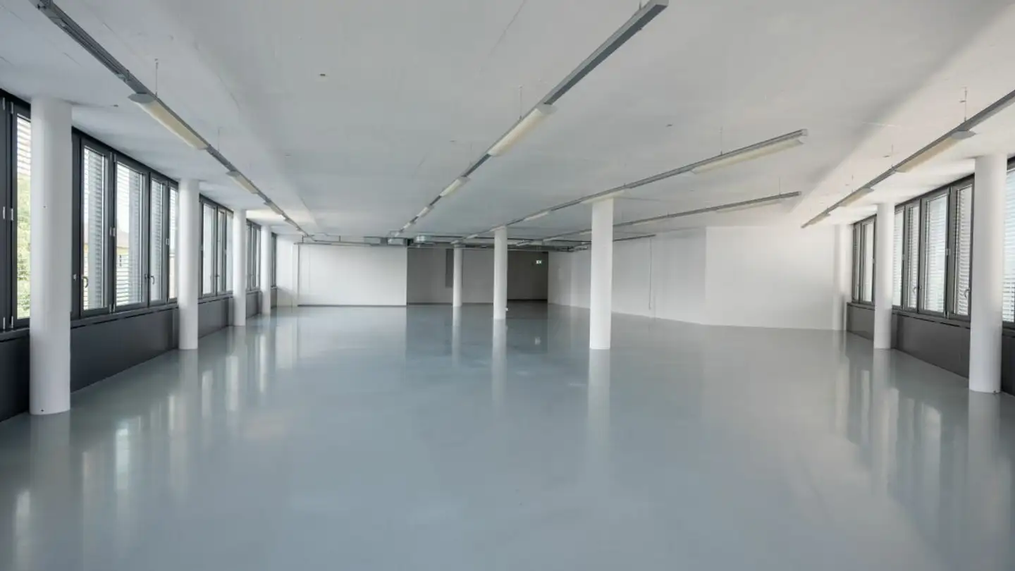 Commercial à louer - Zürichstrasse 72, 8306 Brüttisellen - Photo 2