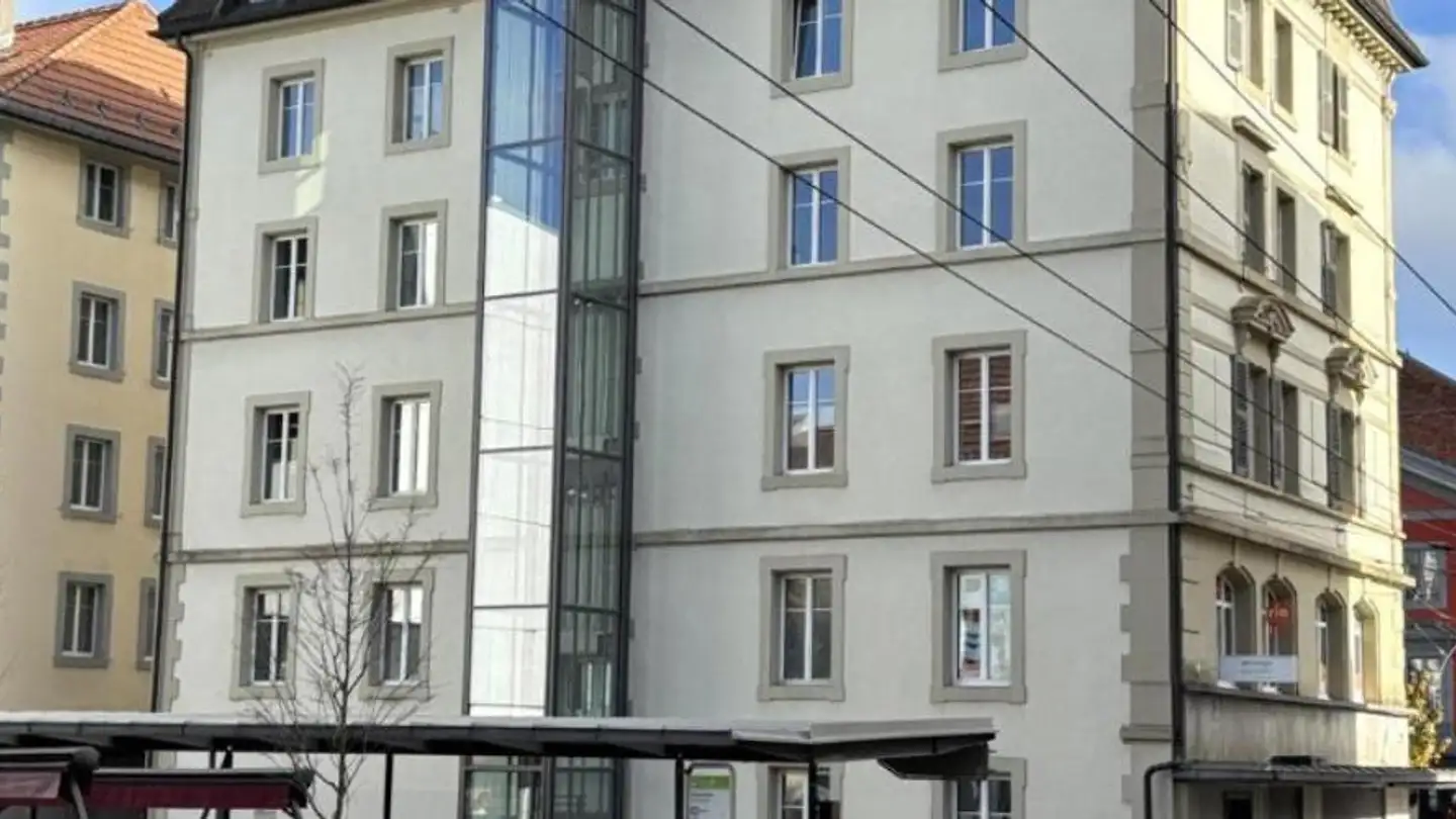 Bureau à louer - 2300 La Chaux-de-Fonds - Photo 2