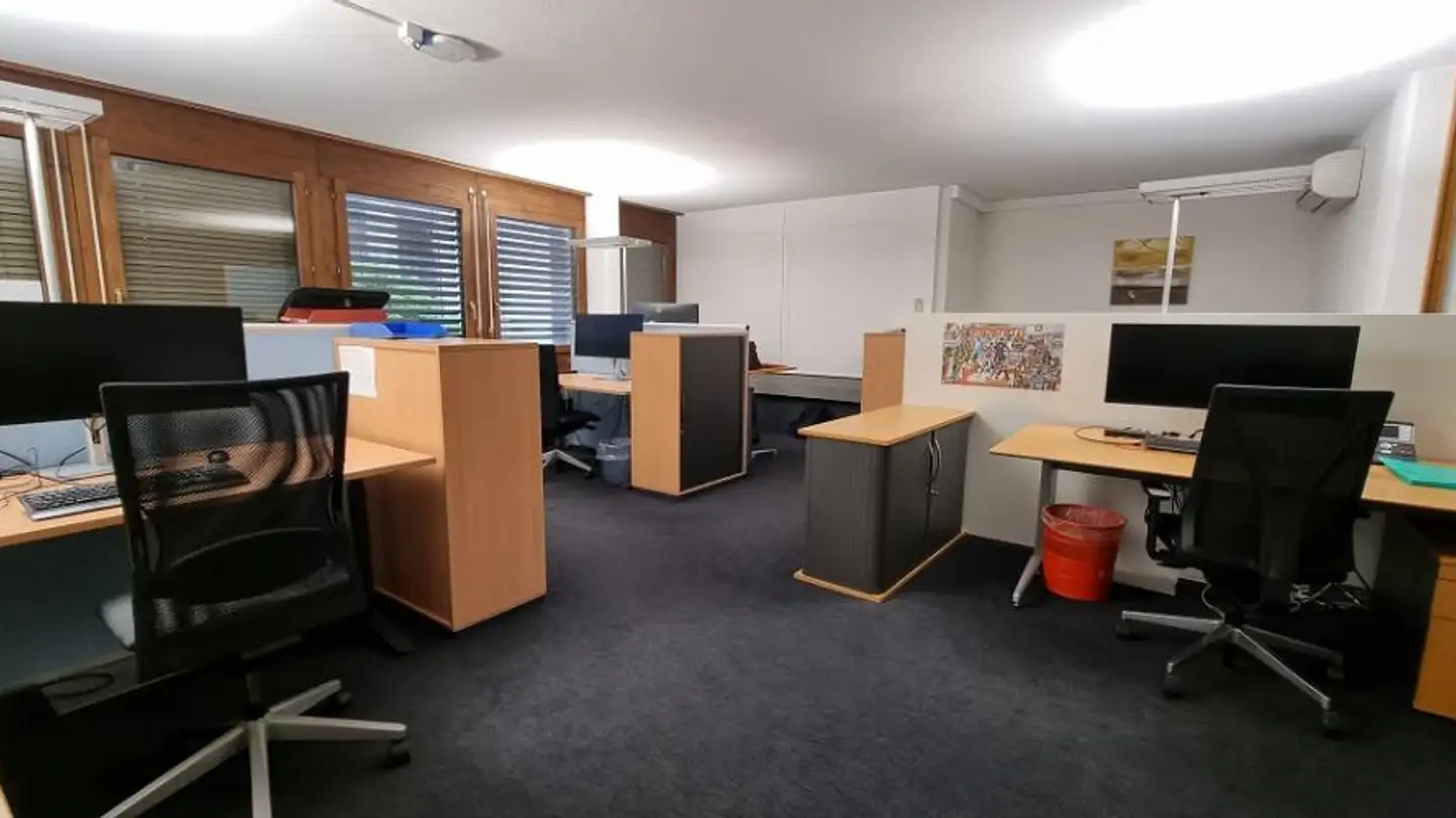 Commercial for rent - Route De Bâle 25, 2800 Delémont - Photo 3