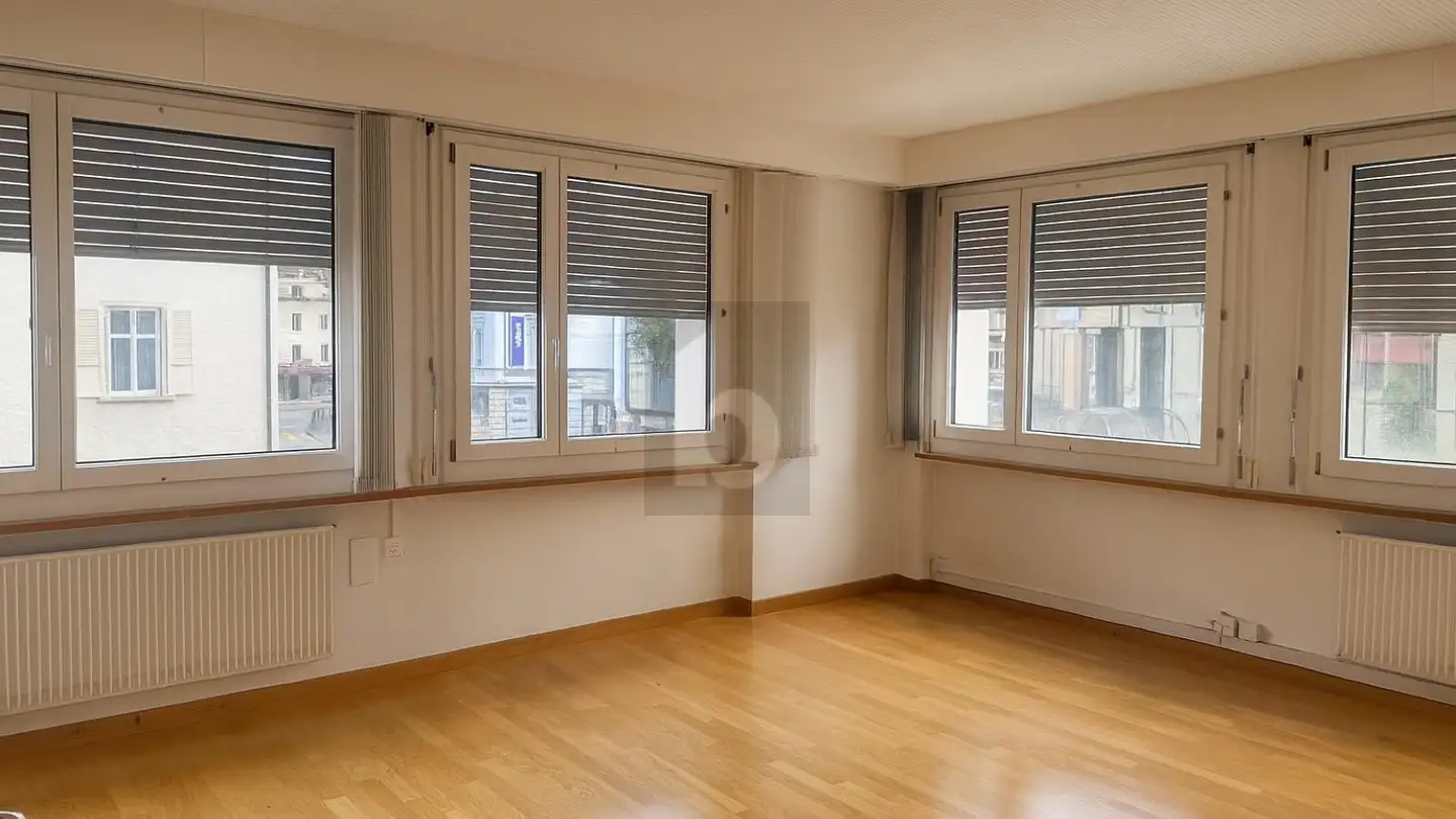 Bureau à louer - 2800 Delémont - Photo 3
