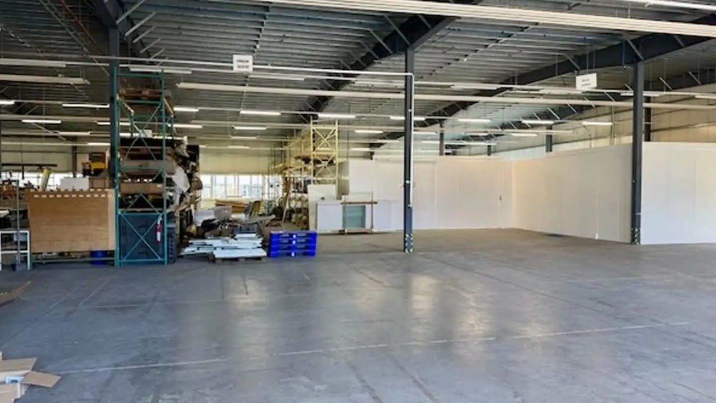 Commercial for rent - 2114 Fleurier - Photo 2
