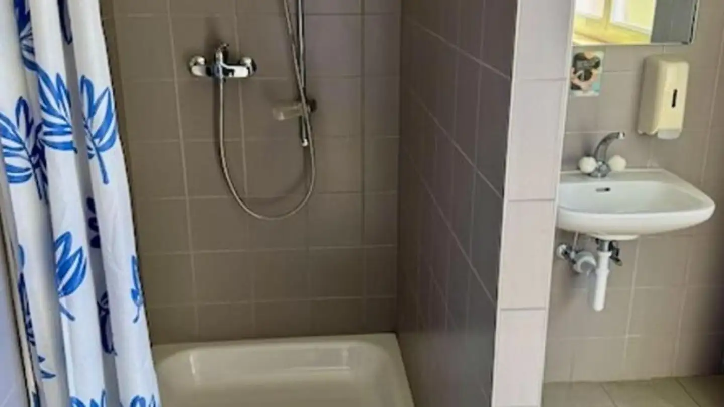 Commercial for rent - 2114 Fleurier - Photo 3