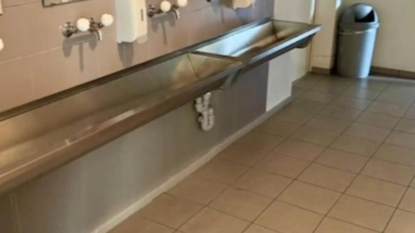 Commercial for rent - 2114 Fleurier - Photo 4