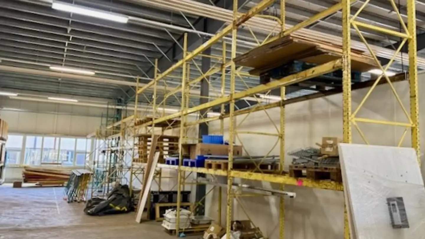 Commercial for rent - 2114 Fleurier