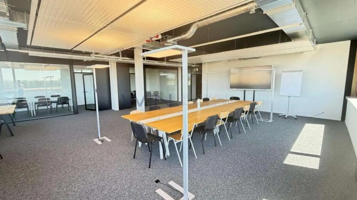 Bureau à louer - 1566 St-Aubin FR