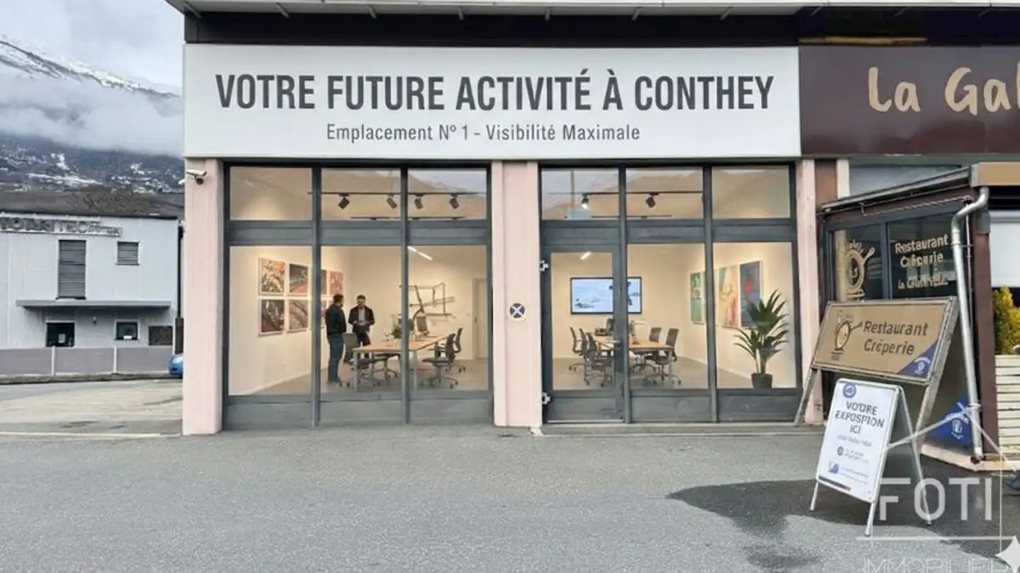 Commercial à louer - Avenue De La Gare 37, 1964 Conthey - Photo 2