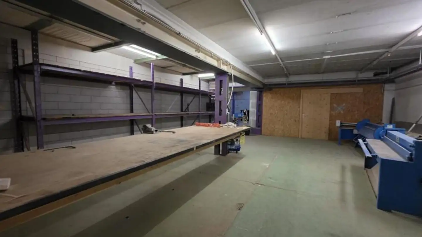 Storage space for rent - Rue Du Parc 141, 2300 La Chaux-de-Fonds - Photo 3