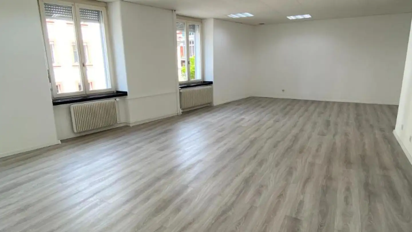 Bureau à louer - 2800 Delémont - Photo 3
