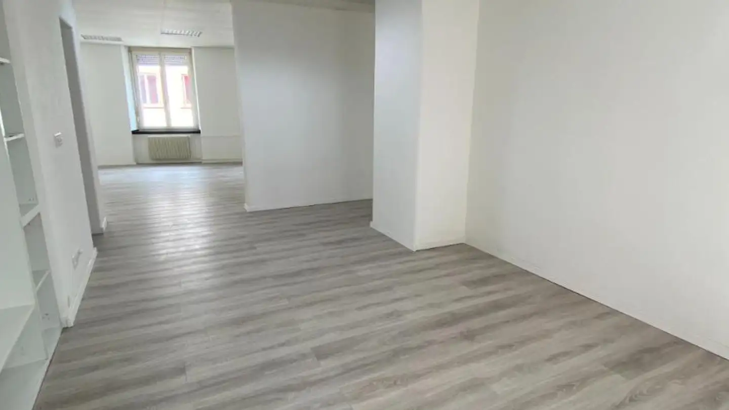 Bureau à louer - 2800 Delémont - Photo 2