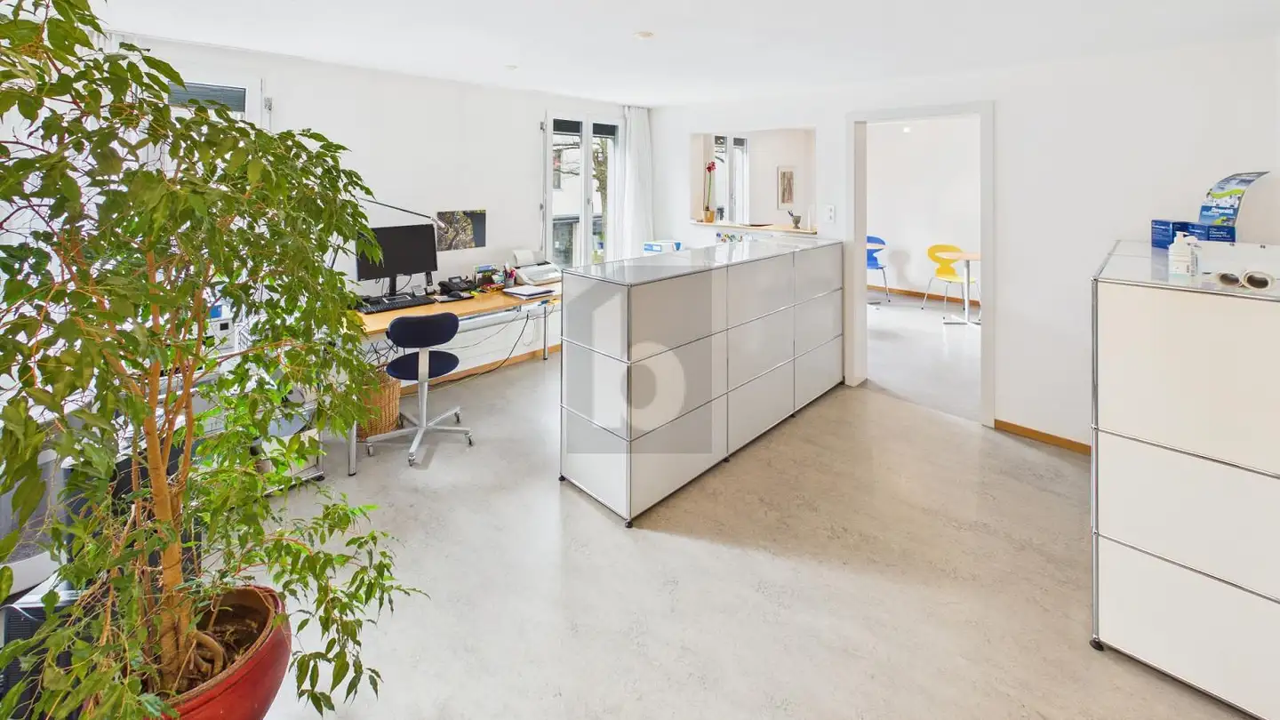 Office space for rent - 3400 Burgdorf - Photo 2