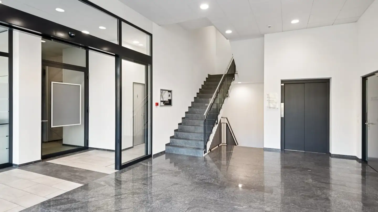 Office space for rent - Blegistrasse 9, 6340 Baar - Photo 2