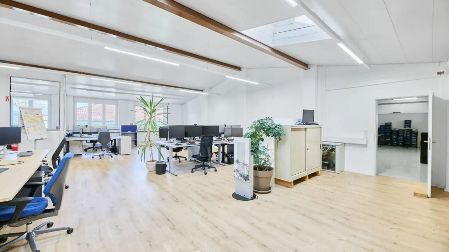 Bürofläche mieten - Aeschwuhrstrasse 15, 4665 Oftringen