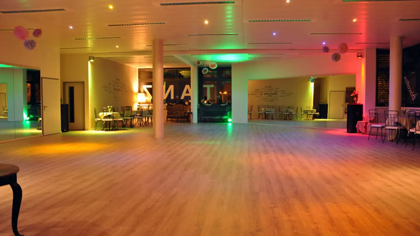Office space for rent - Wehntalerstrasse 6, 8154 Oberglatt ZH