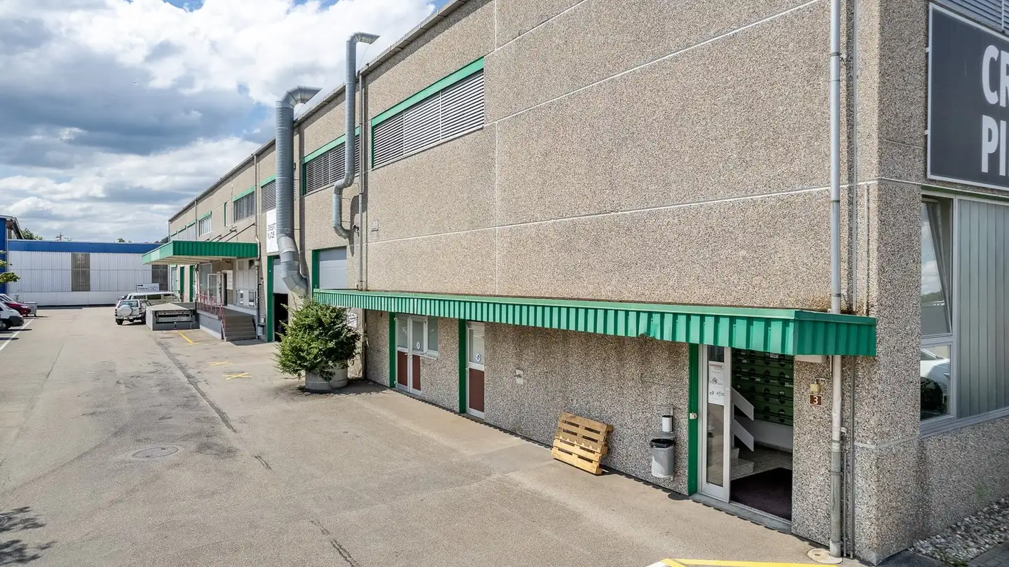 Commercial à louer - Längmatt 3, 6212 St. Erhard - Photo 3