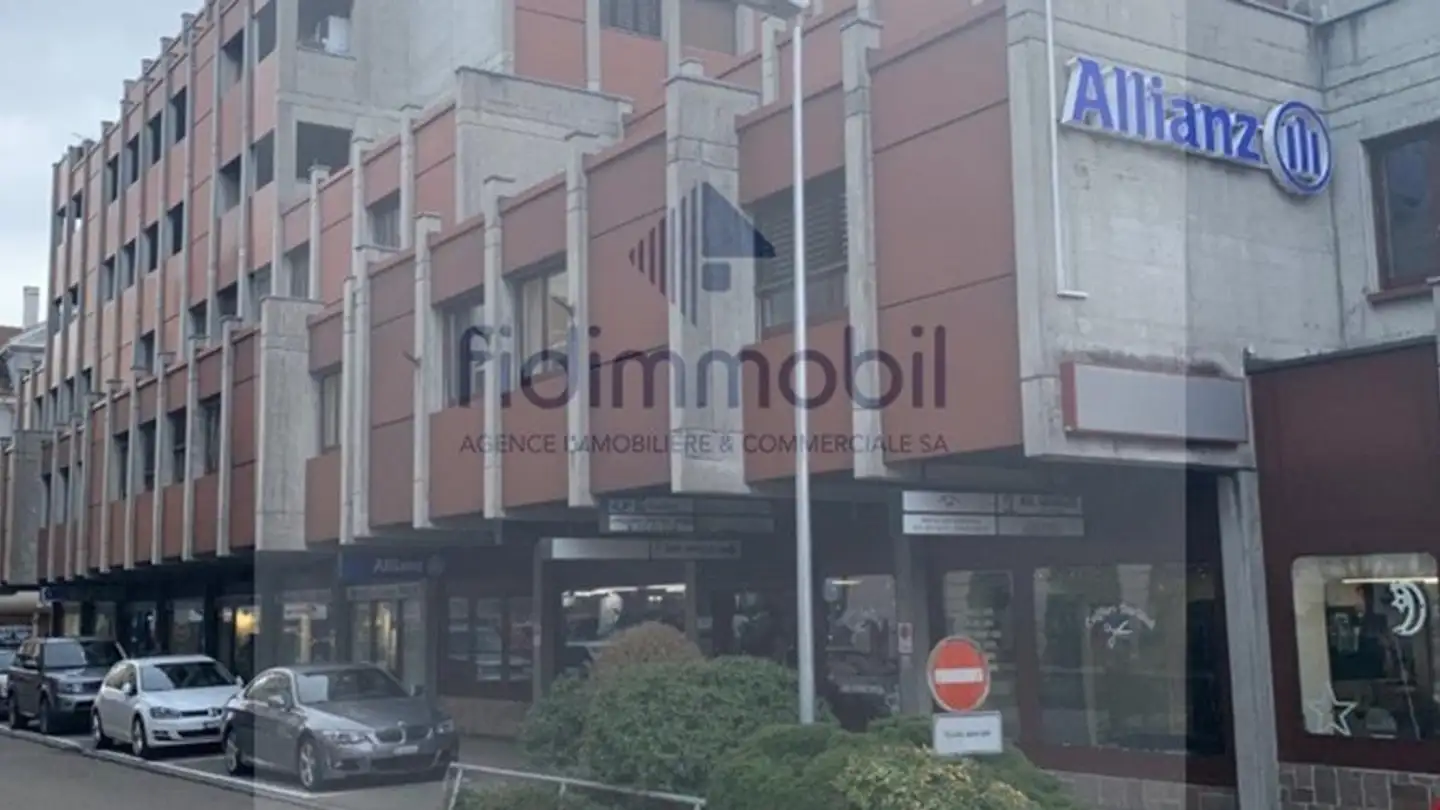 Commercial for rent - Avenue De La Gare 42, 2800 Delémont