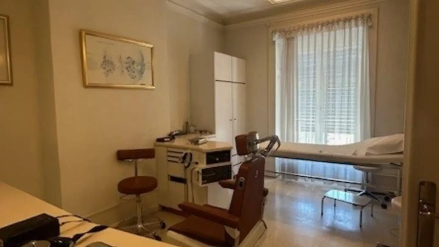Commercial for rent - Rue Ferdinand- Hodler, 1207 Genève