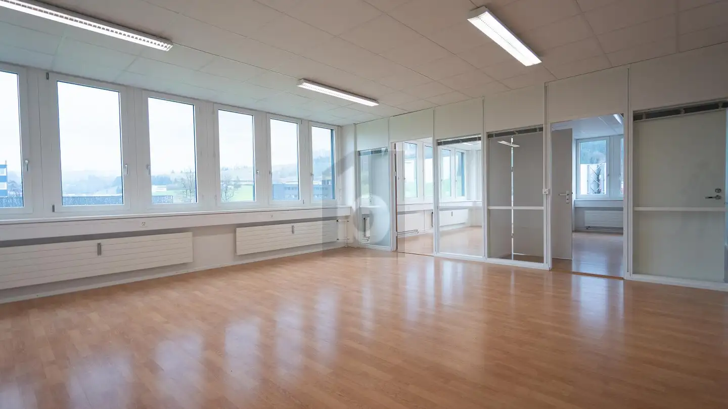 Bürofläche mieten - 6340 Baar