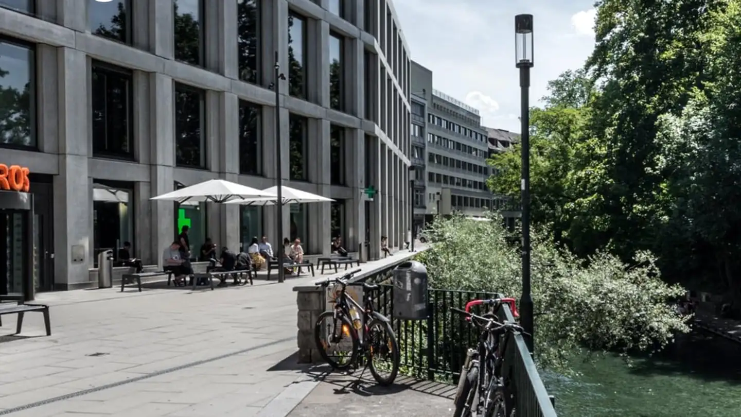 Commercial à louer - Löwenstrasse 31, 8001 Zürich