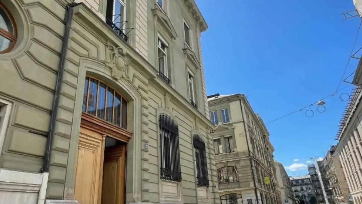 Office space for rent - Rue Jean- Petitot 12, 1204 Genève - Photo 2