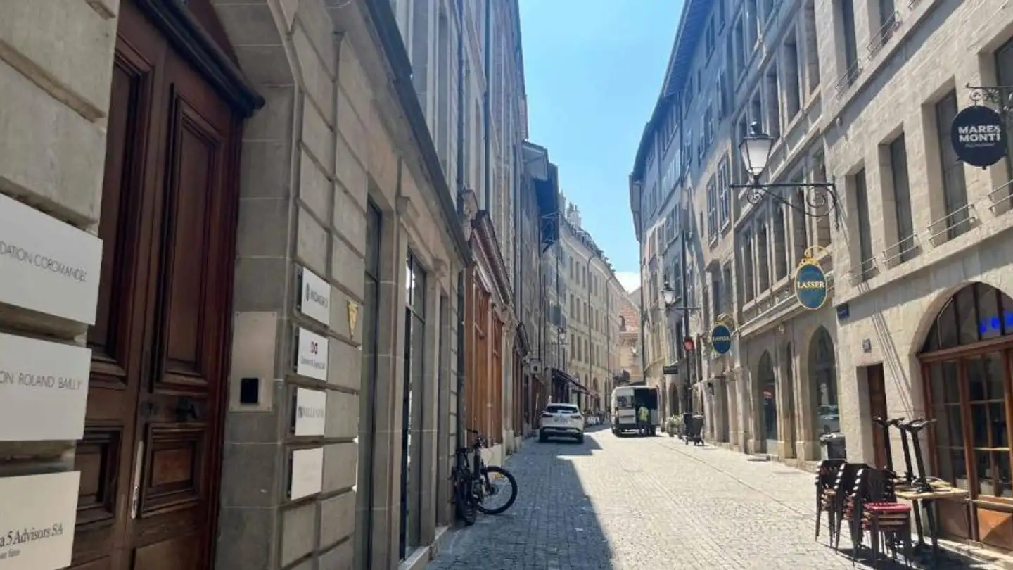 Office space for rent - Grand-Rue 23, 1204 Genève - Photo 2