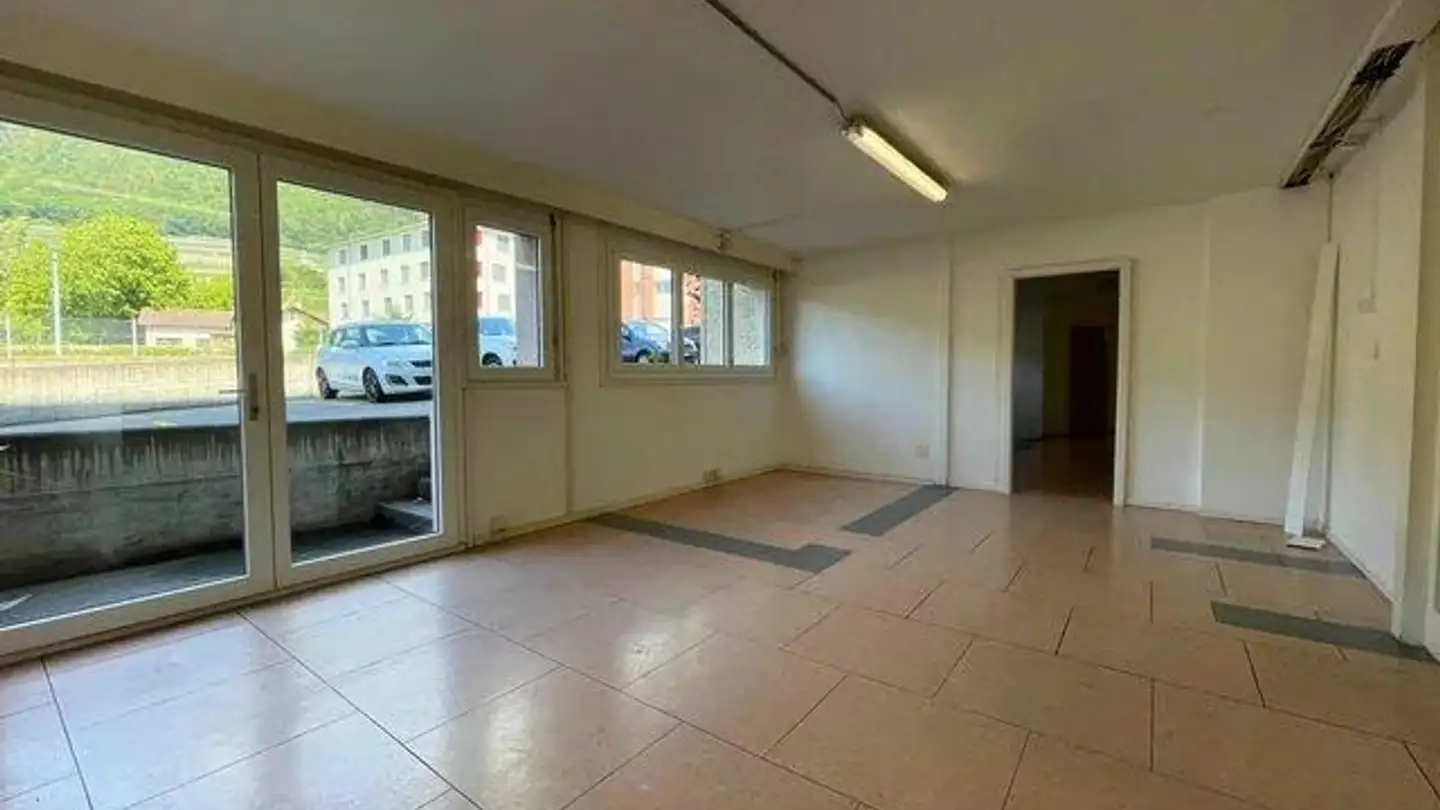 Commercial for rent - Rue Du Molage 42, 1860 Aigle - Photo 2