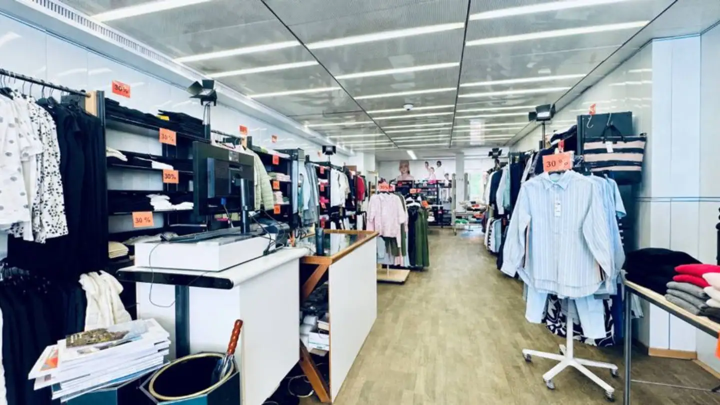 Magasin à louer - 3963 Crans-Montana - Photo 2