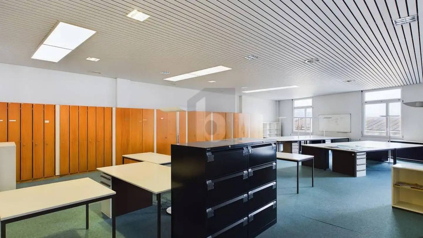Office space for rent - 6460 Altdorf UR - Photo 2