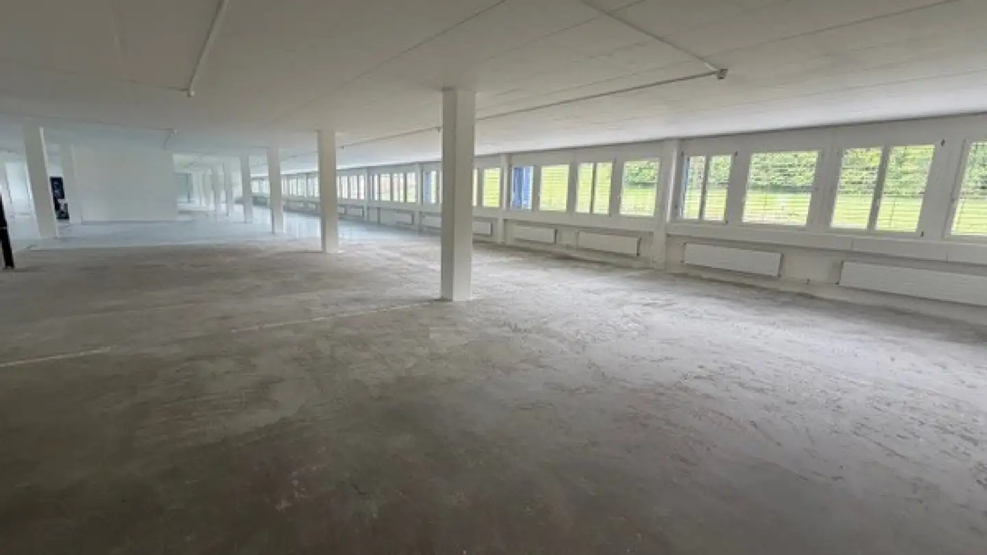 Commercial à louer - Chemin De La Combeta 3, 2300 La Chaux-de-Fonds - Photo 4