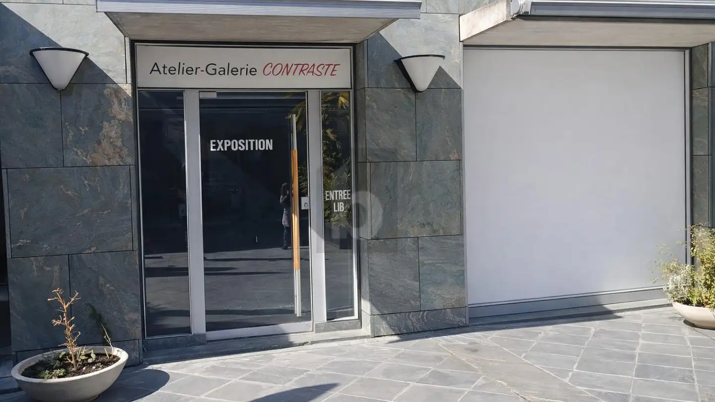 Shop for rent - 3960 Sierre